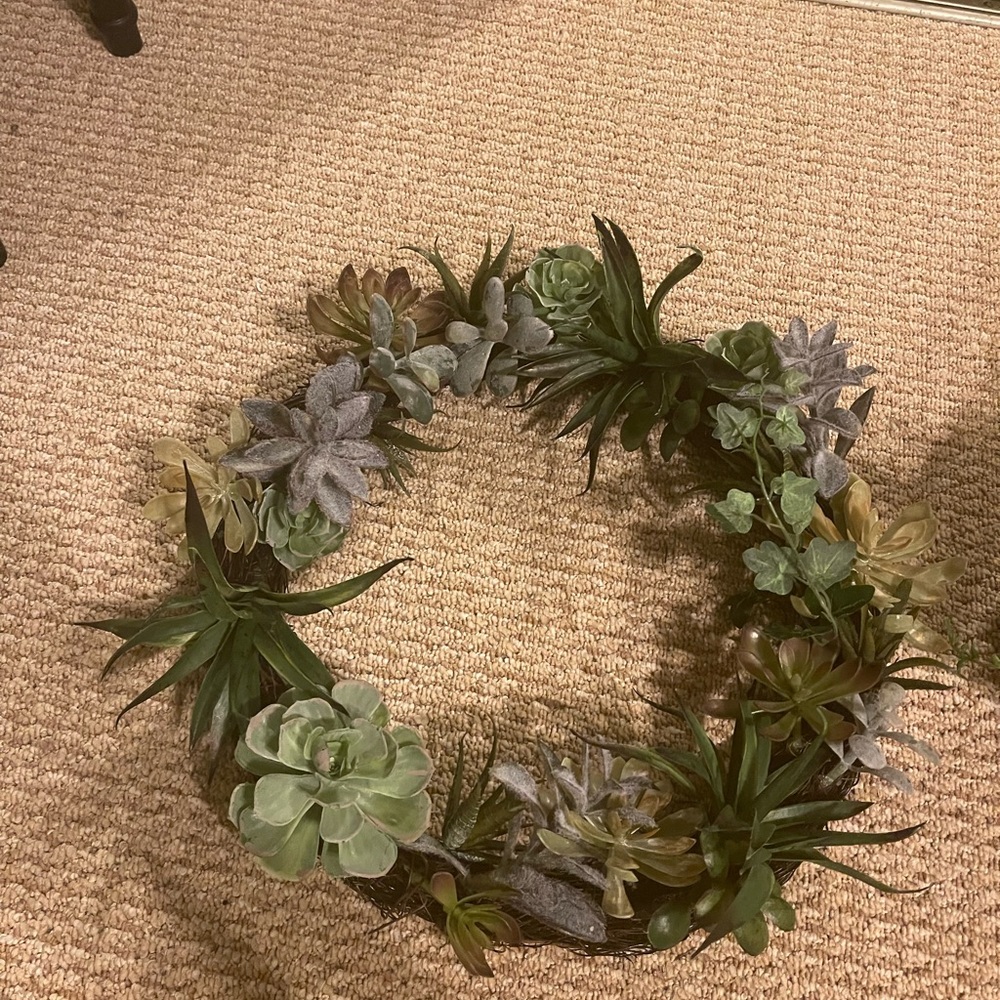 Wreath - Picture 2 of 2
